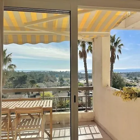 Appartamento Chez Ophelie, Mer Et Piscine Saint-Raphaël