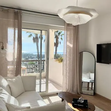 Apartament Chez Ophelie, Mer Et Piscine Saint-Raphaël
